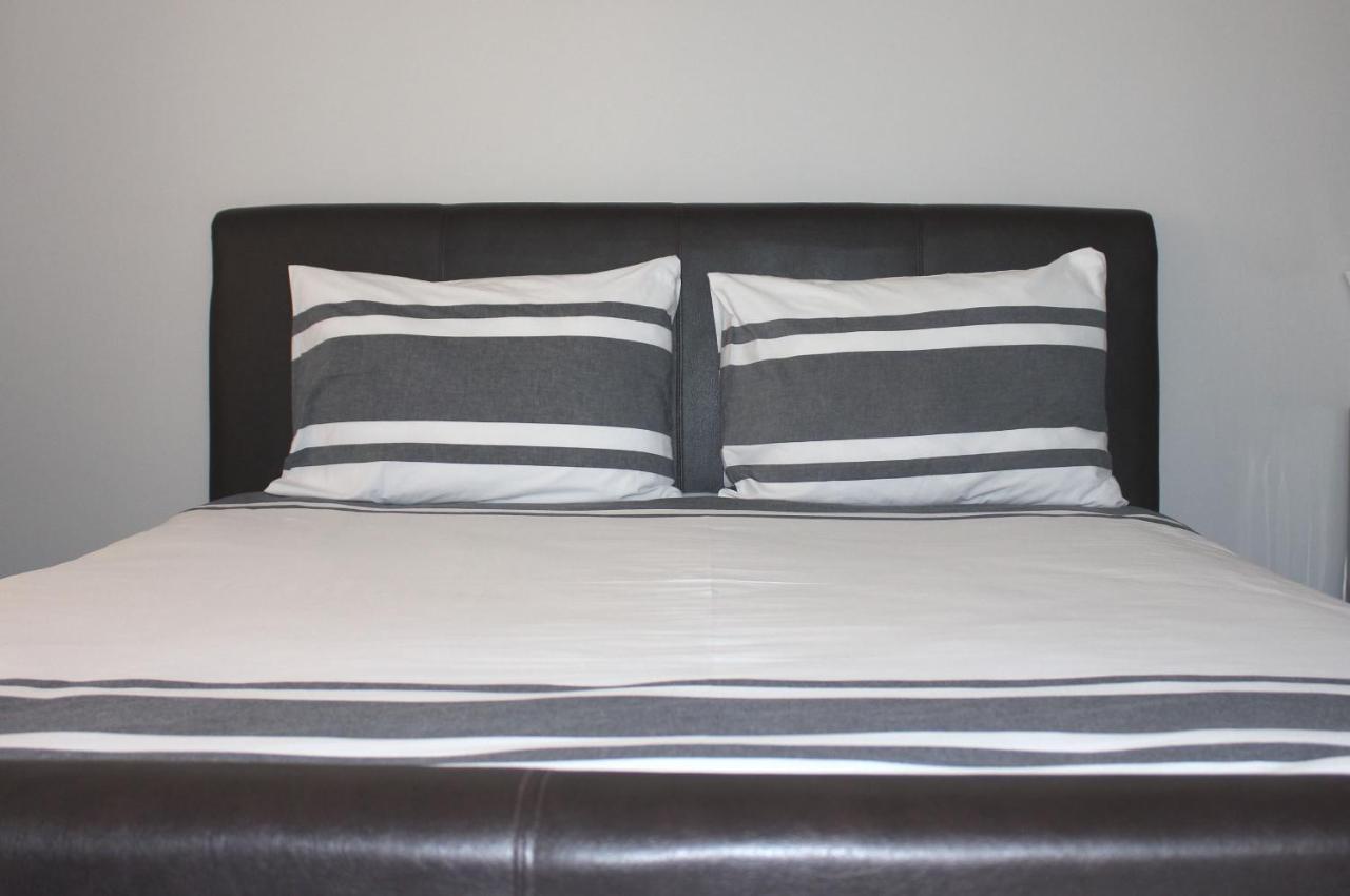 Coco Palm Bed & Breakfast Windhoek Bagian luar foto