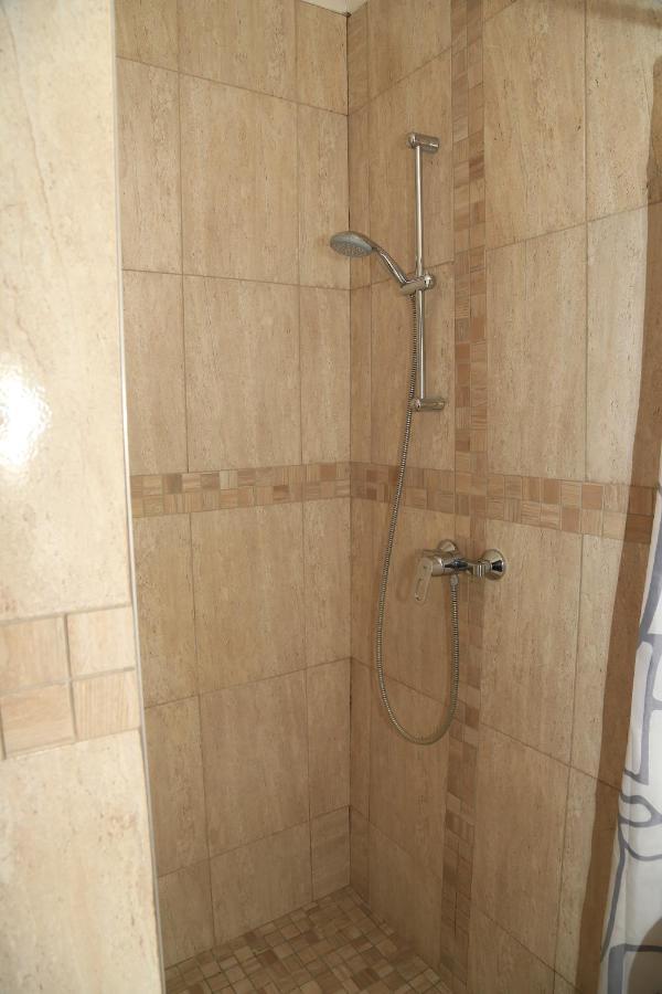 Coco Palm Bed & Breakfast Windhoek Bagian luar foto